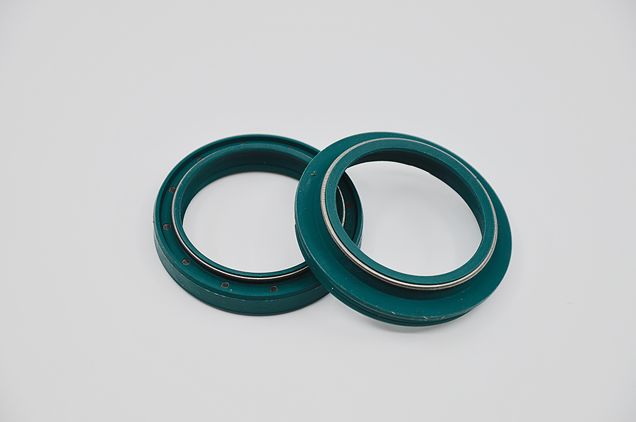 SKF Retén y guardapolvo color verde color verde Showa 41x54x9