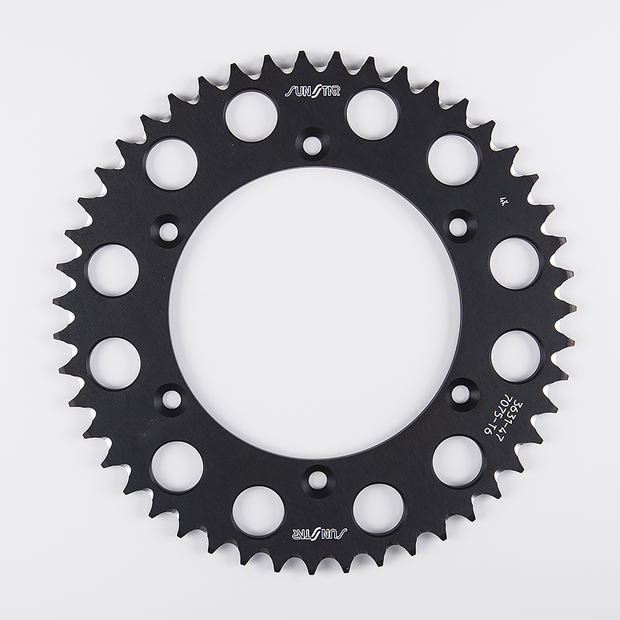 Sunstar Corona de Ergal Triplestar de 47 Dientes en Color Negro